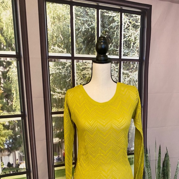 LOFT Springtime Sweater - Picture 6 of 9